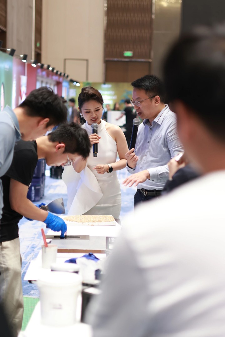 一場發(fā)布會(huì)，一場千人狂歡嘉年華 | 2025萬磊廣佛千人行完滿成功