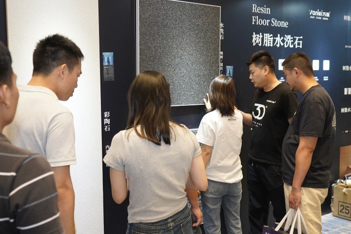 一場發(fā)布會(huì)，一場千人狂歡嘉年華 | 2025萬磊廣佛千人行完滿成功